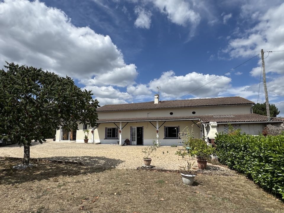Villa i Neuvicq, Charente-Maritime - bilde 1