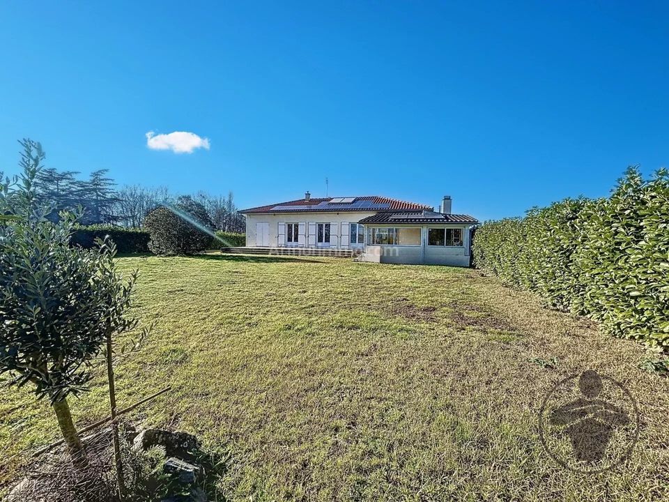 Villa i Saint-Denis-de-Pile, Gironde - foto 1