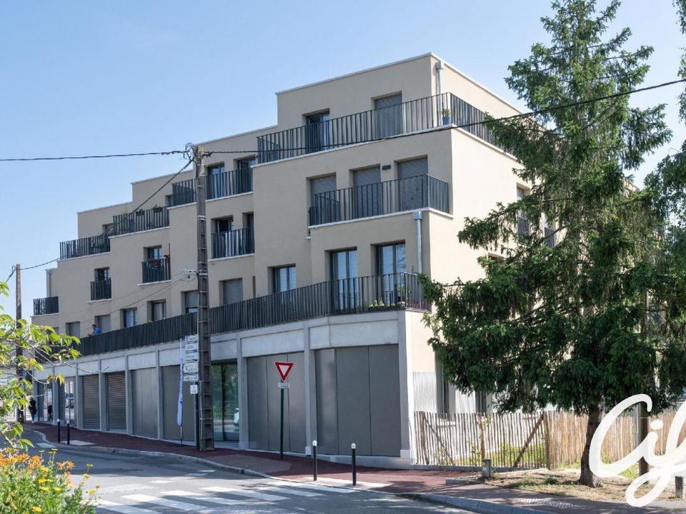 Erhvervsejendom i Sainte-Luce-sur-Loire, Loire-Atlantique - foto 1