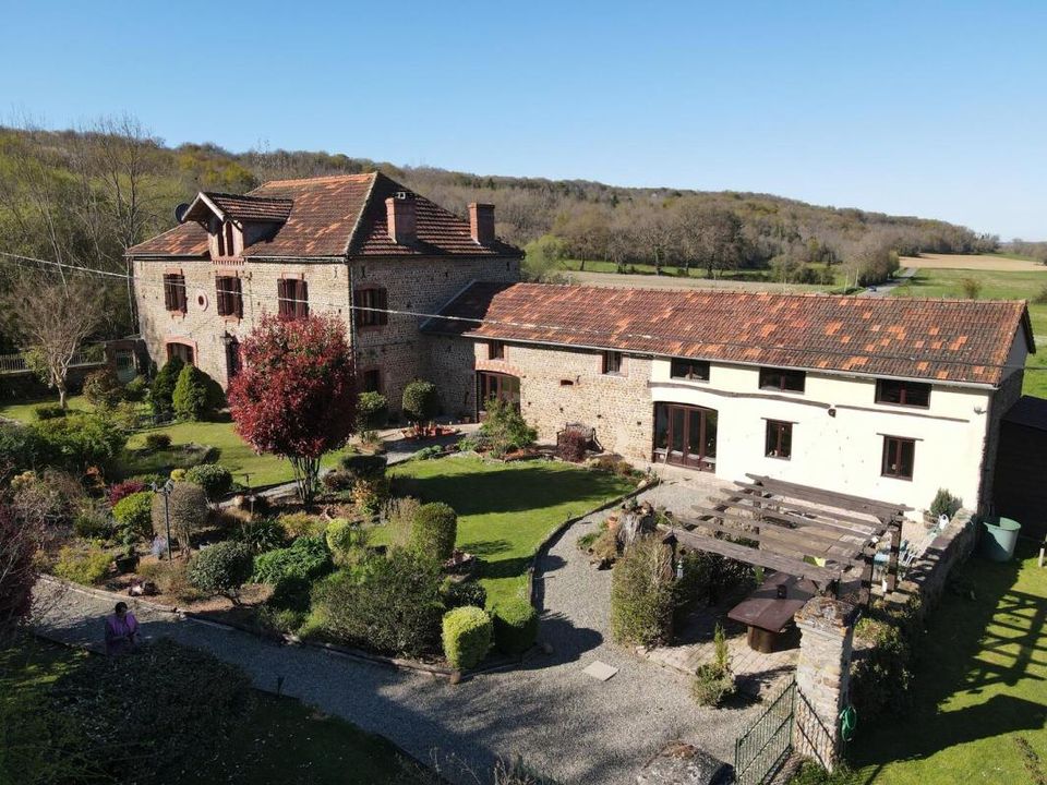 Landejendom i Vic-en-Bigorre, Hautes-Pyrenees - foto 1