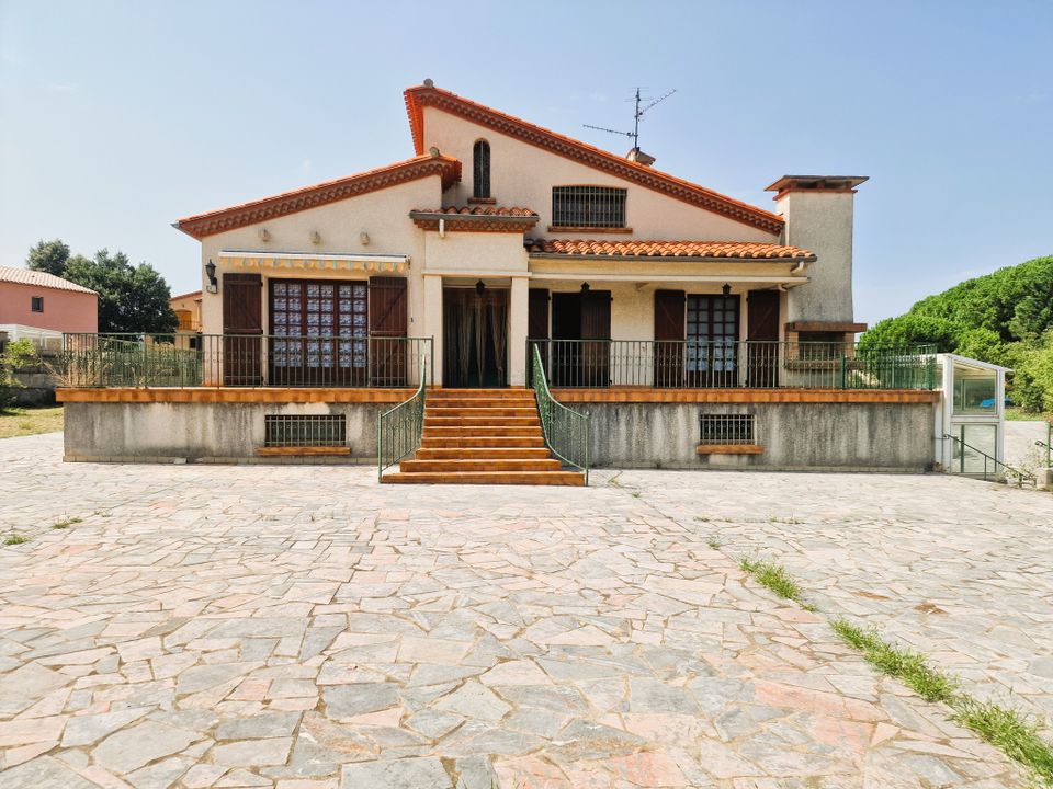Villa a Le Perthus, Pyrenees-Orientales - foto 1