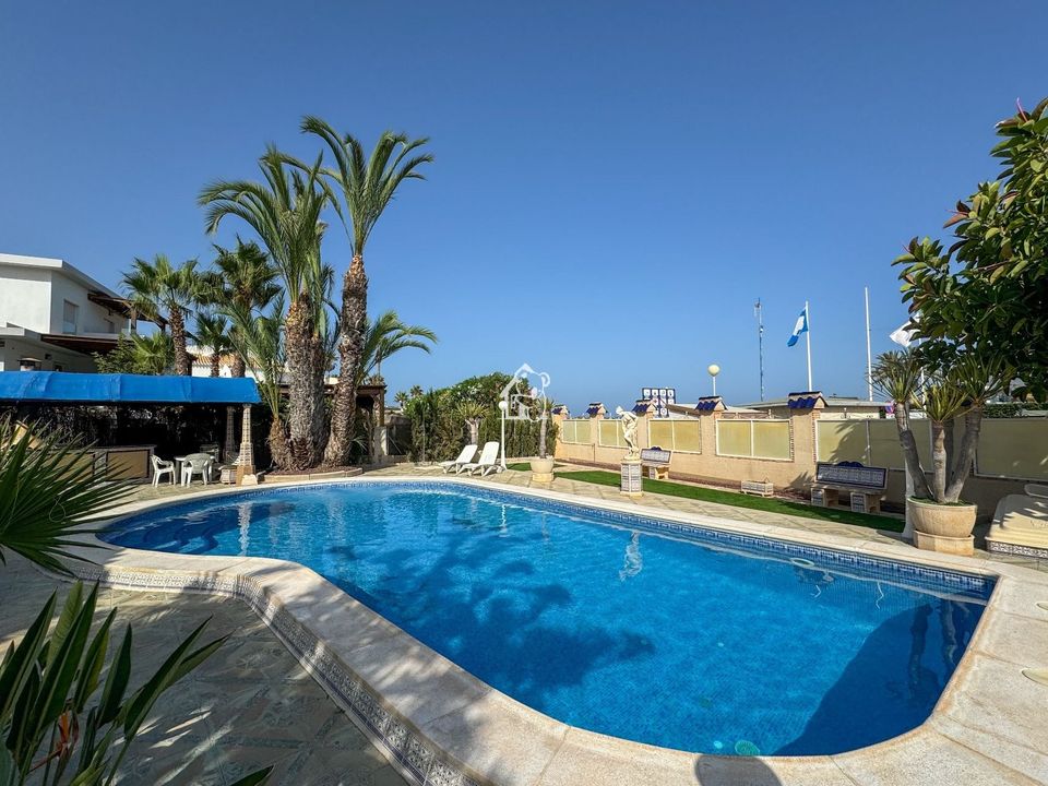 Villa i Orihuela Costa, Alicante - bilde 1