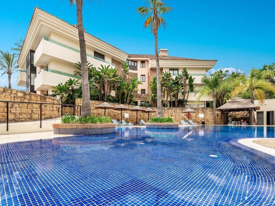 Lejlighed i Los Monteros, Malaga - foto 1