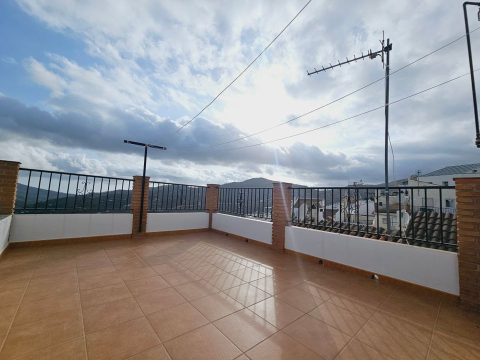 Landsbyhus i Canillas De Albaida, Malaga - foto 1