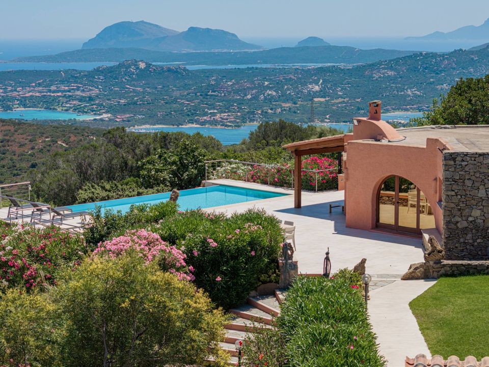 Villa i Arzachena, Sassari - foto 1