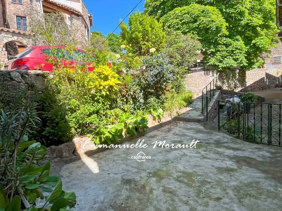 Casa de pueblo en Bagnols-en-Forêt, Var - foto 3