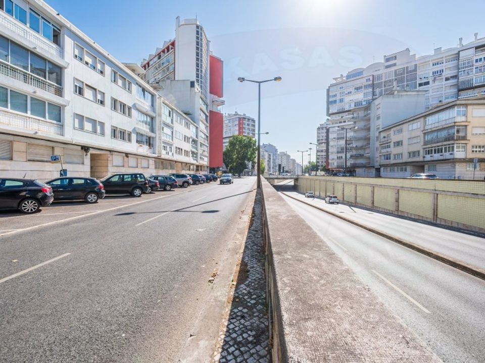 Erhvervsejendom i Alvalade, Setubal - foto 1
