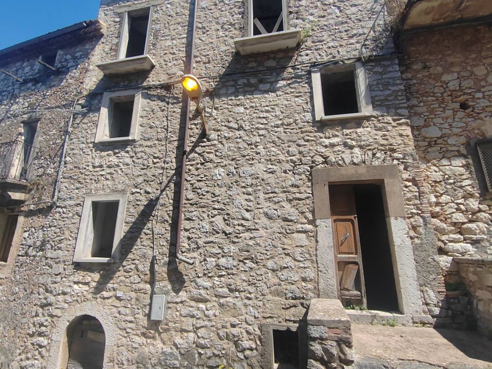 Erhvervsejendom i Vallecorsa, Frosinone - foto 1