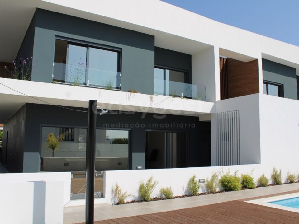 Rækkehus i Loures, Lisbon - foto 1