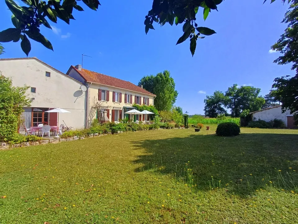 Villa i Nieul-Le-Virouil, Charente-Maritime - foto 2