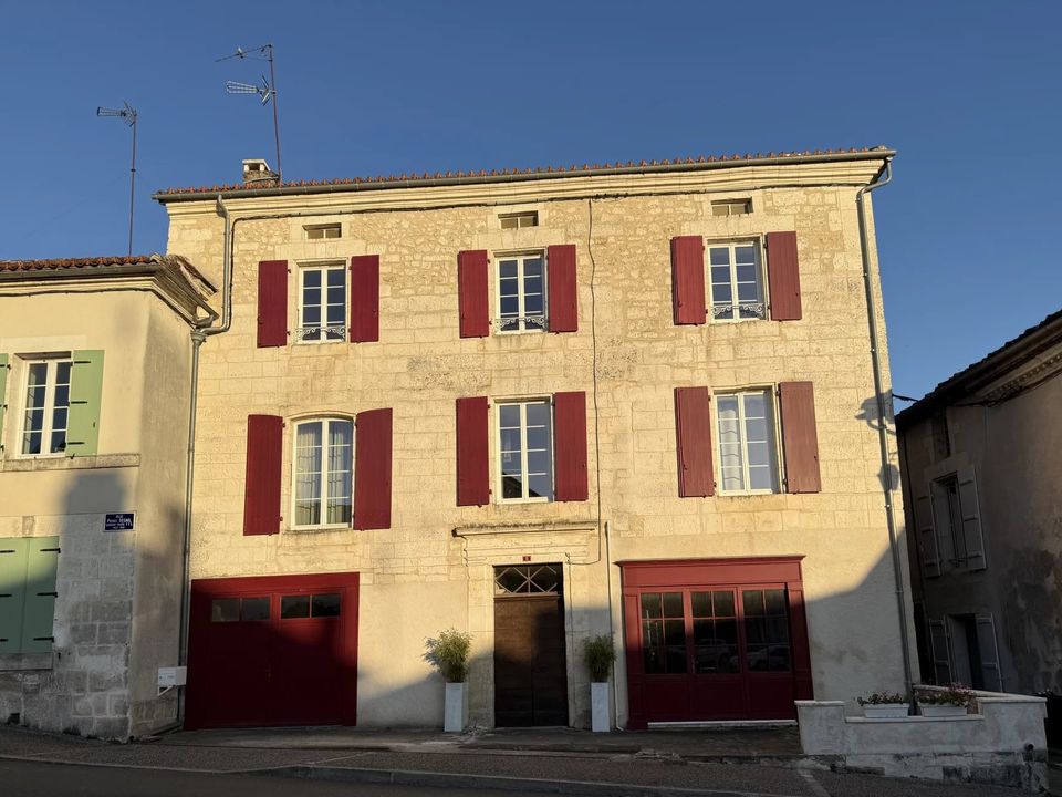 Villa i Champeaux-Et-La-Chapelle-Pommier, Dordogne - foto 1