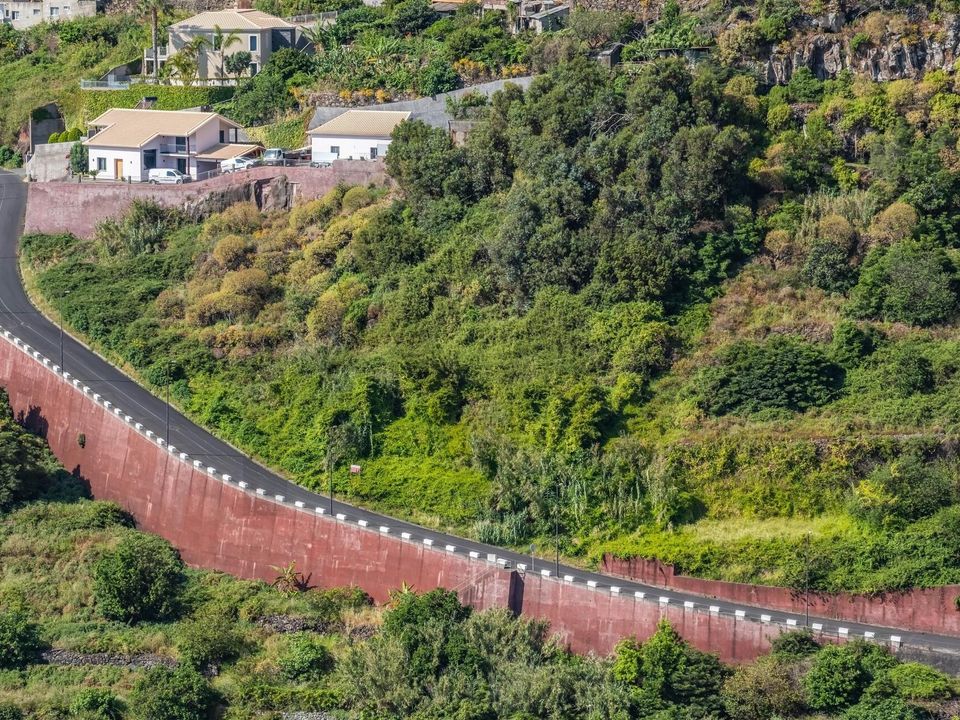 Helårsgrund i Santa Cruz, Madeira - foto 3