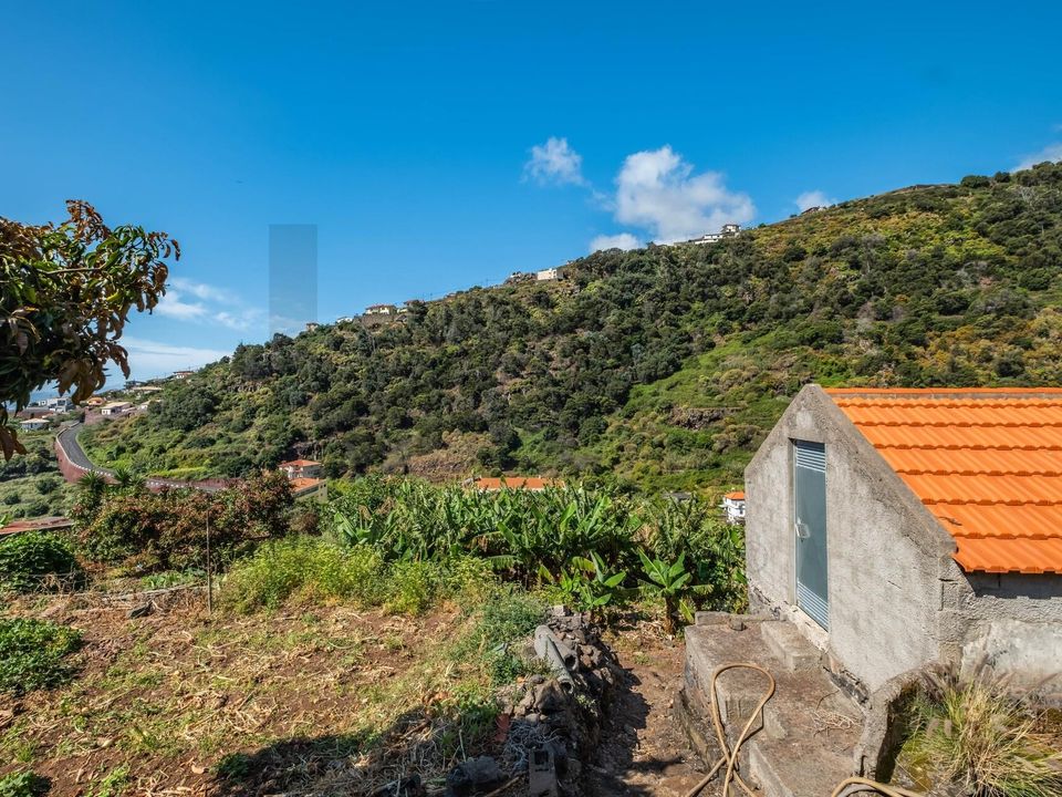 Helårsgrund i Santa Cruz, Madeira - foto 1