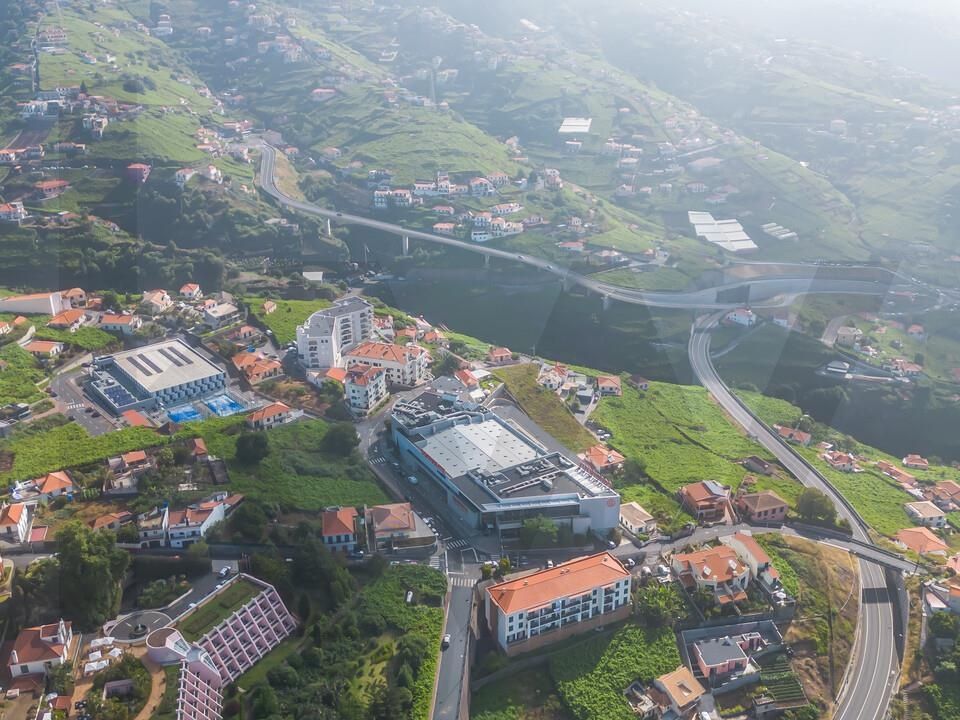 Helårsgrund i Camara de Lobos, Madeira - foto 2
