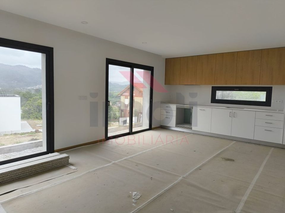 Villa i Arcos de Valdevez, Viana do Castelo - foto 1