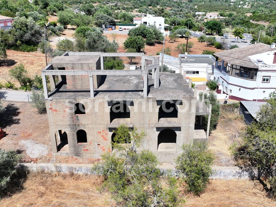 Helårsgrund i Sao Bras de Alportel, Faro - foto 1