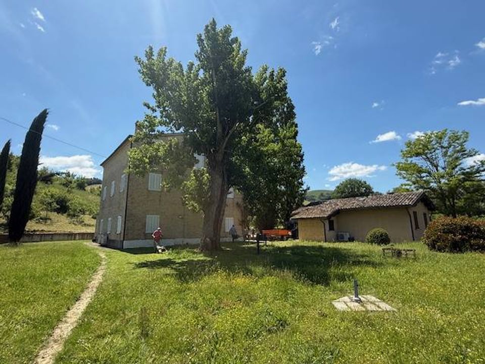 Erhvervsejendom i Carassai, Ascoli Piceno - foto 2