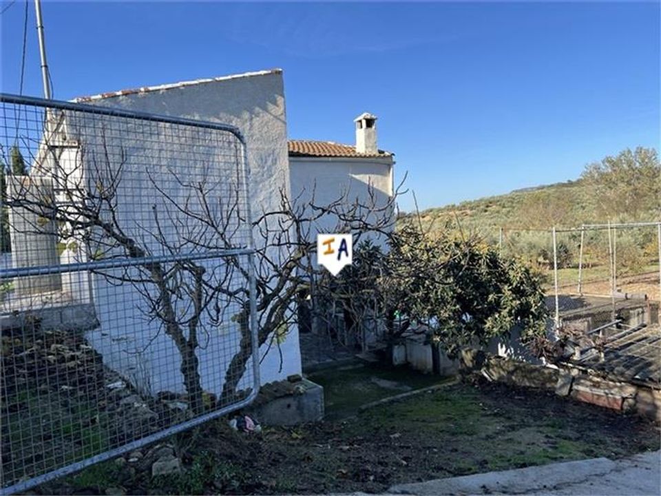 Cortijo i Castillo De Locubin, Jaen - foto 1