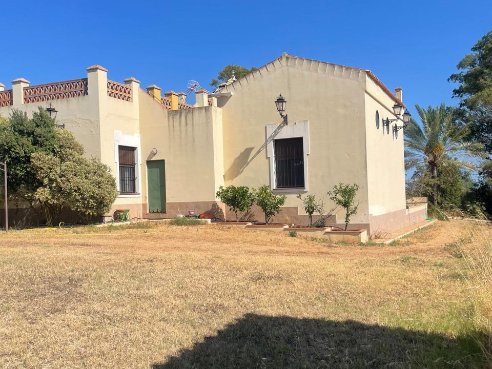 Cortijo en Ayamonte, Huelva - foto 1