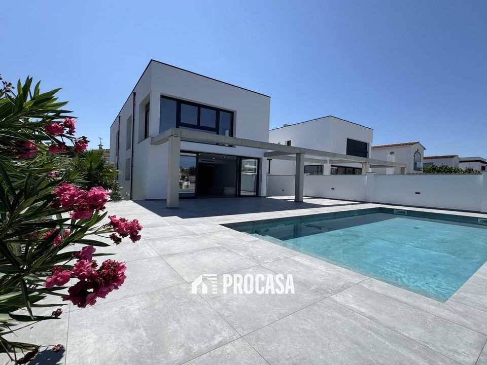 Villa a Empuriabrava, Gerona - foto 1