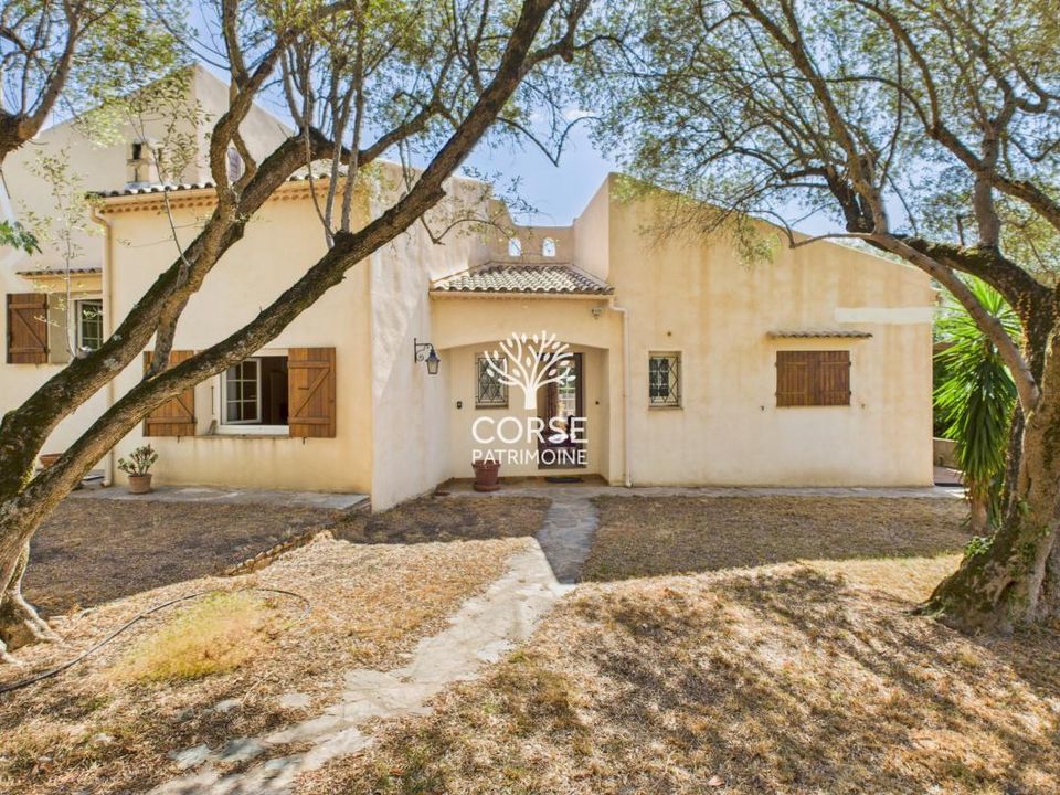 Villa i Porto-Vecchio, Corse-du-Sud - foto 1