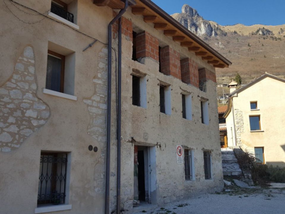 Landejendom i Quero Vas, Belluno - foto 1