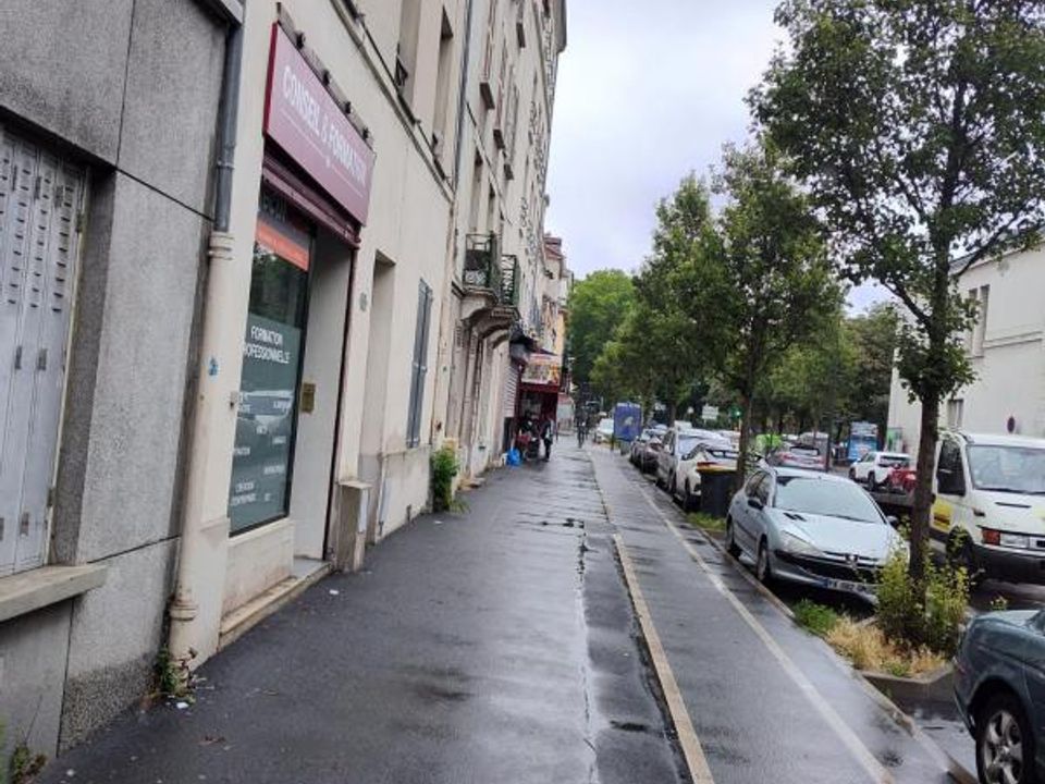 Erhvervsejendom i Saint-Denis, Seine-Saint-Denis - foto 5