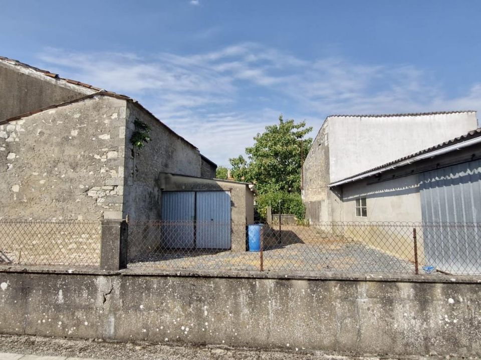 Byhus i Saint-Fort-sur-Gironde, Charente-Maritime - foto 3
