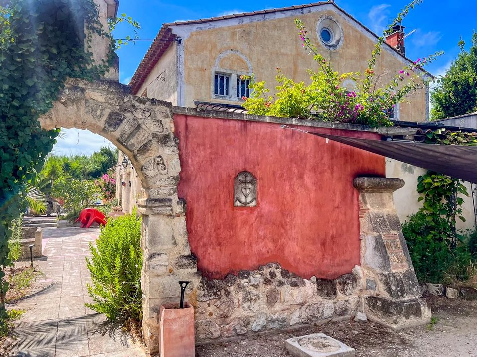 Villa en Arles, Bouches-du-Rhone - foto 2