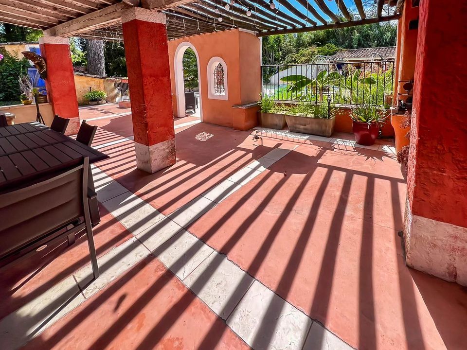 Villa en Arles, Bouches-du-Rhone - foto 4