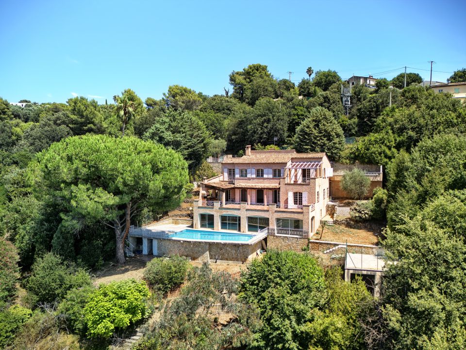 Villa i Saint-Paul-de-Vence, Alpes-Maritimes - foto 1