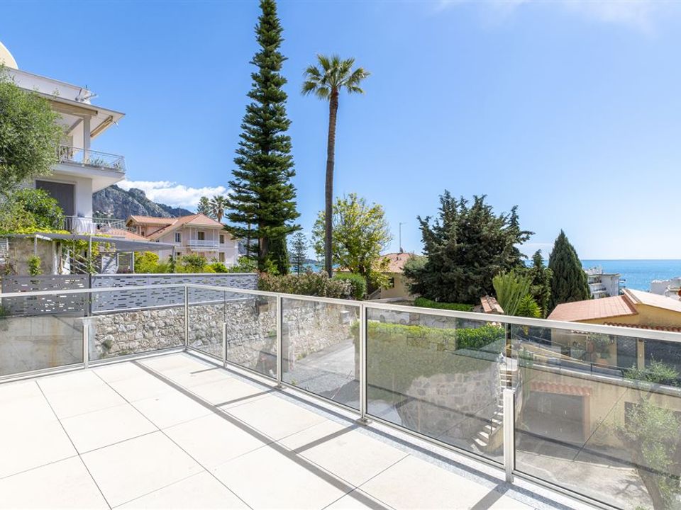 Villa i Menton, Alpes-Maritimes - foto 1