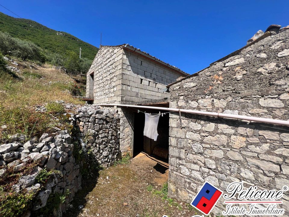 Villa i Vallecorsa, Frosinone - bilde 1