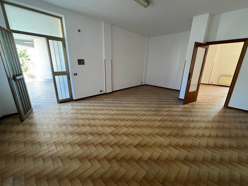 Erhvervsejendom i Vasto, Chieti - foto 1