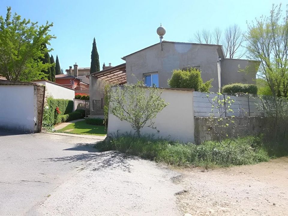 Villa in Saint-Hippolyte-de-Montaigu, Gard - photo 2
