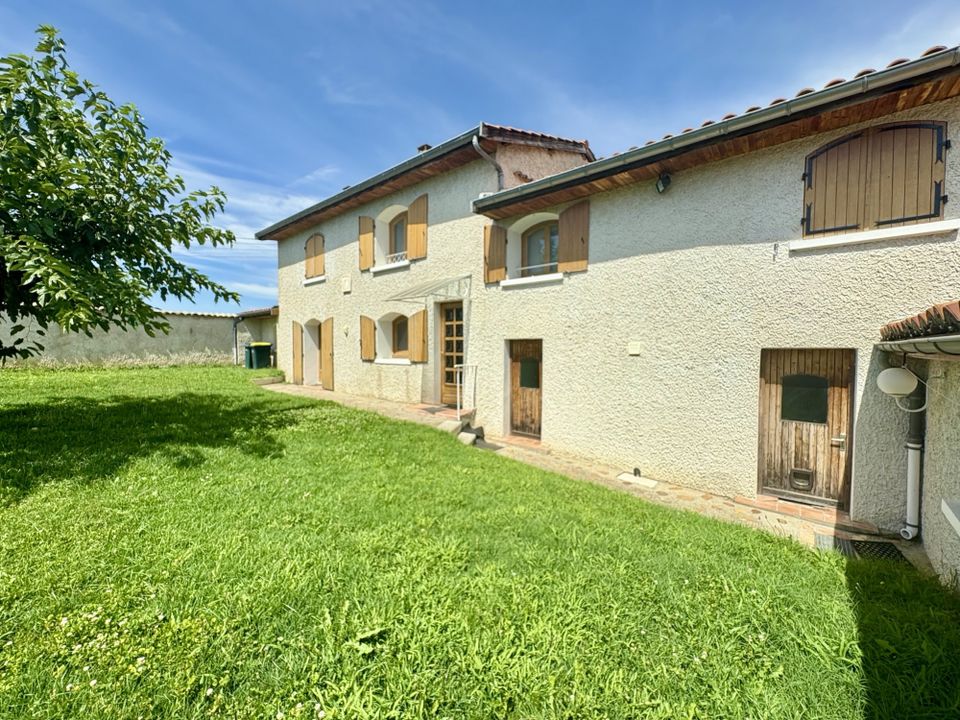 Villa in Roussillon, Isere - photo 1
