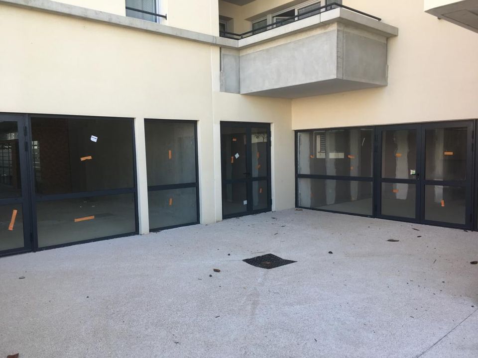 Erhvervsejendom i Bruguières, Haute-Garonne - foto 2