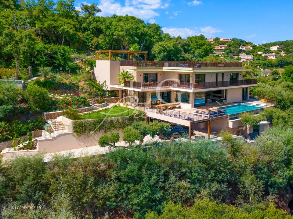 Villa i Mandelieu-la-Napoule, Alpes-Maritimes - foto 1