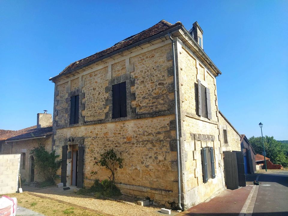Casa de pueblo en Hautefaye, Dordogne - foto 1