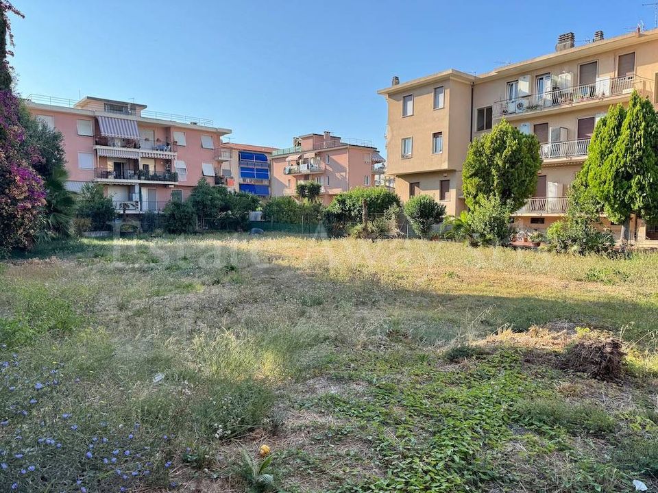 Helårsgrund i Bordighera, Imperia - foto 1