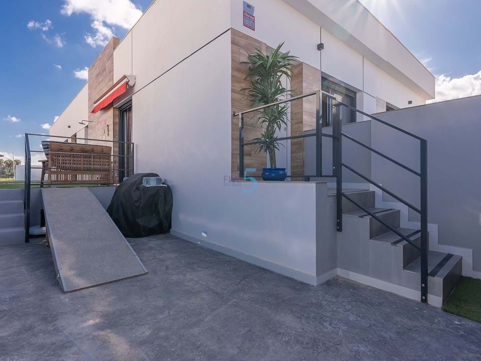 Rækkehus i Daya Nueva, Alicante - foto 4