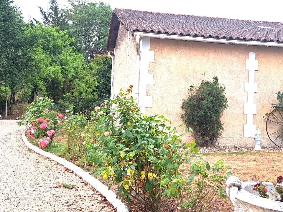 Landejendom i Montpon-Menesterol, Dordogne - foto 2