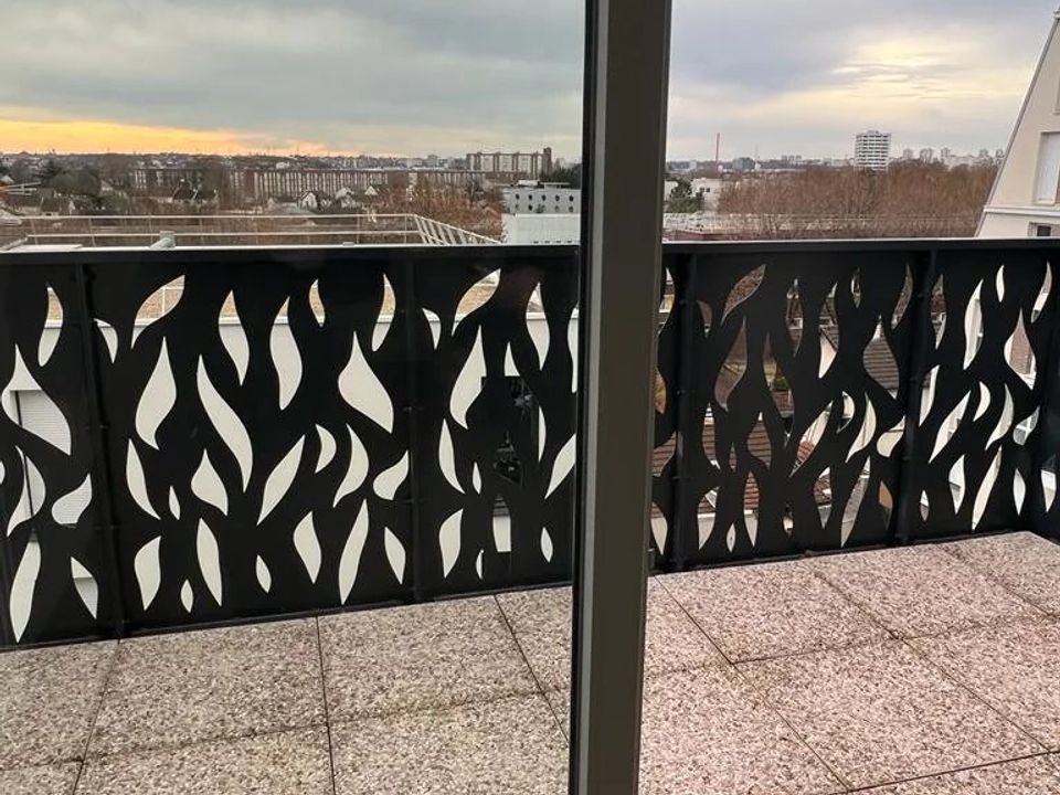 Lejlighed i Les Pavillons-sous-Bois, Seine-Saint-Denis - foto 3