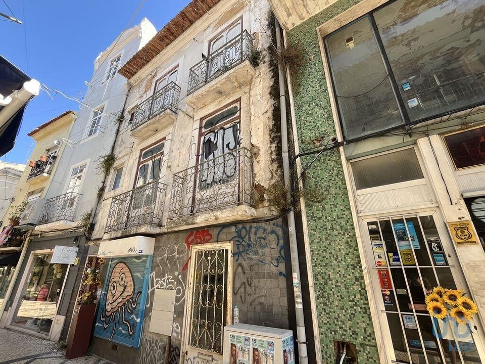 Commercial property in Setubal, Setubal - photo 1