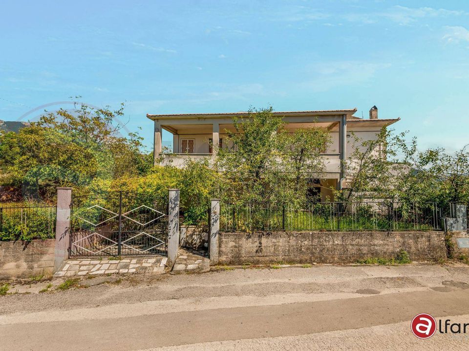 Villa i Campoli Appennino, Frosinone - foto 1