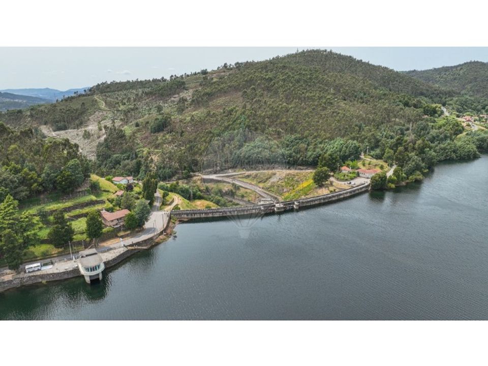 Helårsgrund i Vieira do Minho, Braga - foto 1