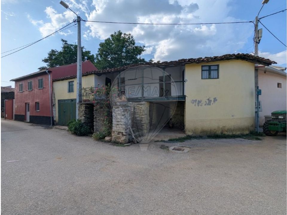 Villa en Macedo de Cavaleiros, Braganca - foto 1