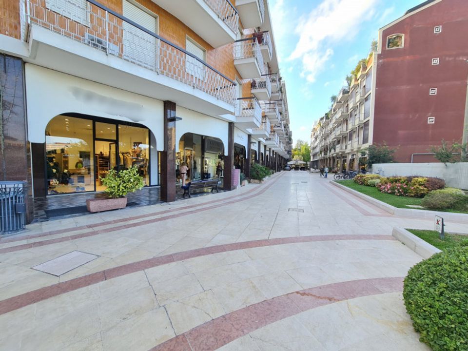 Erhvervsejendom i Abano Terme, Padua - foto 1