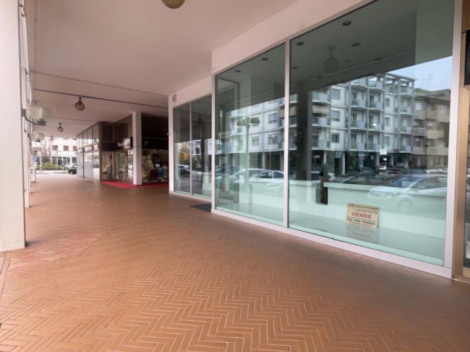 Erhvervsejendom i Abano Terme, Padua - foto 2