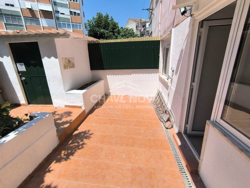 Lejlighed i Amadora, Lisbon - foto 2